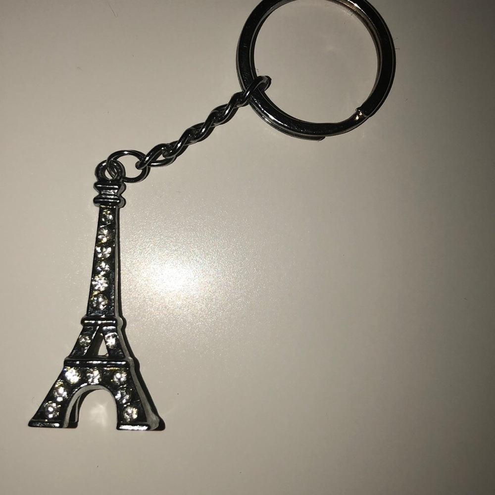 Eiffel Tower Keychain by Lulu’s 2cm by 4cm